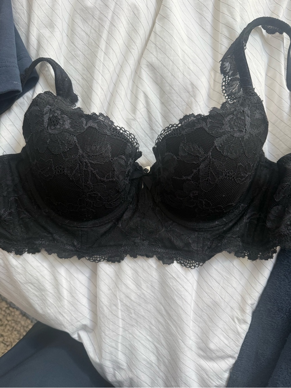 Victoria’s Secret Black Lace Bra 36C